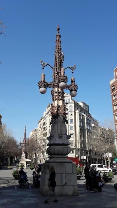 Acogedor En La Sagrada Familia Apartamento